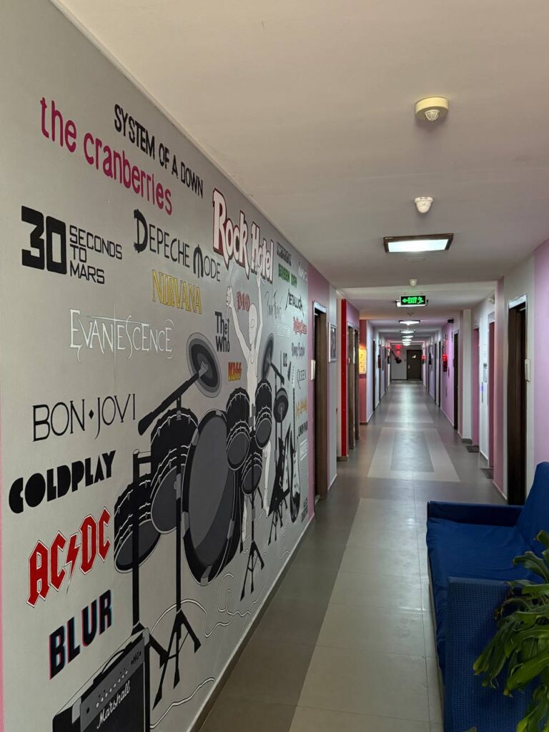 rock-hotel 7