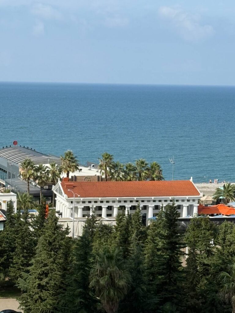 rock-hotel 8